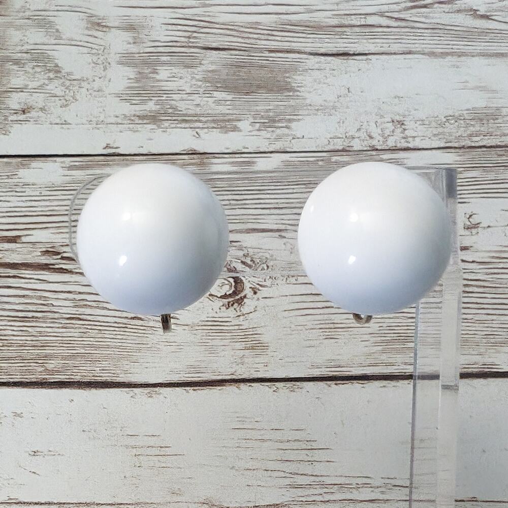 Vintage Clip On Earrings - 3D Domed White 7/8"